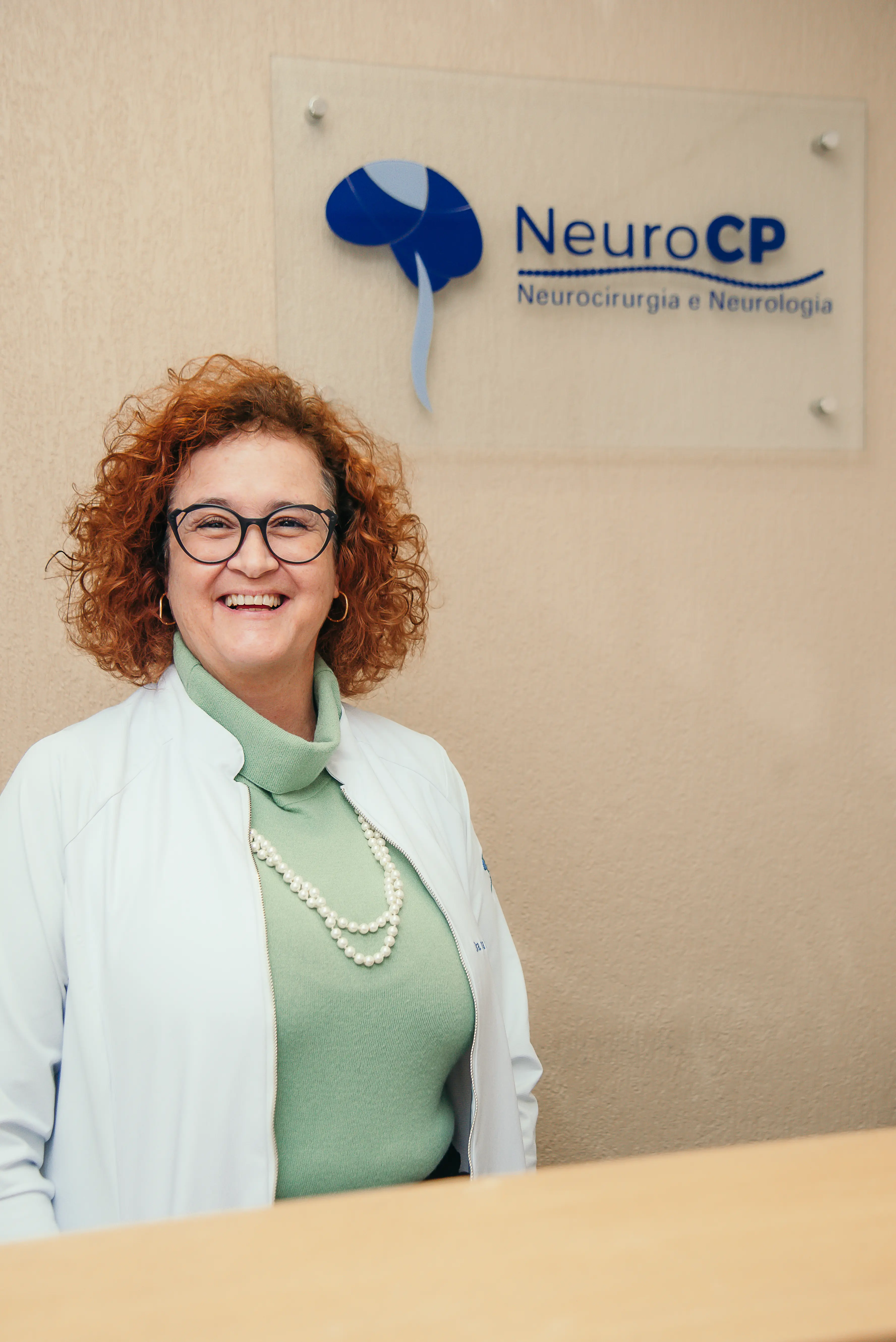 Dra. Ana Lucia Carvalho — Neurocirurgiã